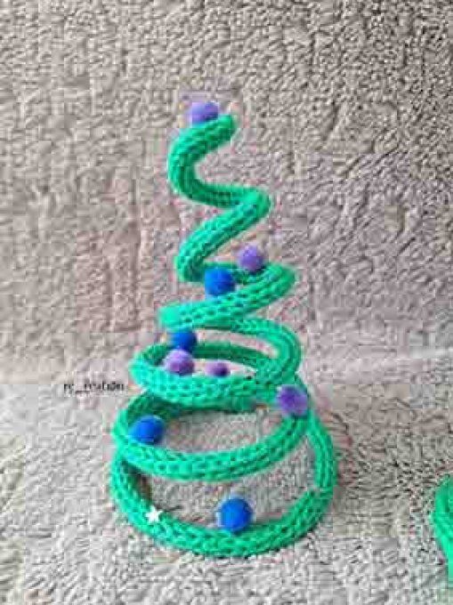 Sapin spirale bleu et violet